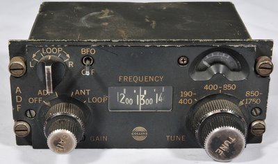 Aircraft radio control head direction finding Collins C-6899/ARN-83